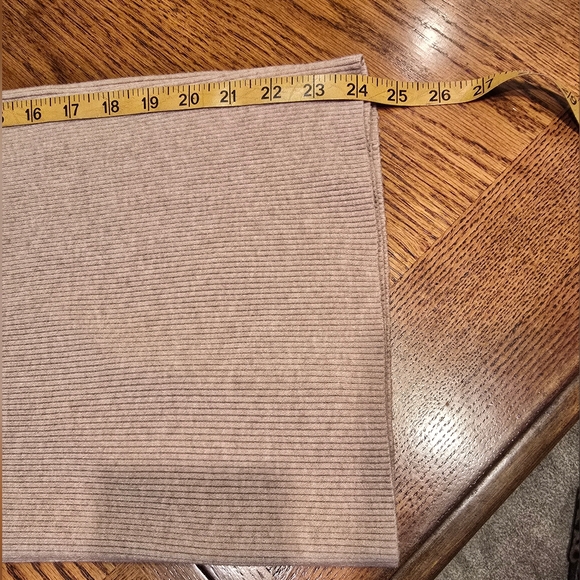 Sioni Ribbed Knit Lounge Set in Oatmeal - Picture 14 of 16